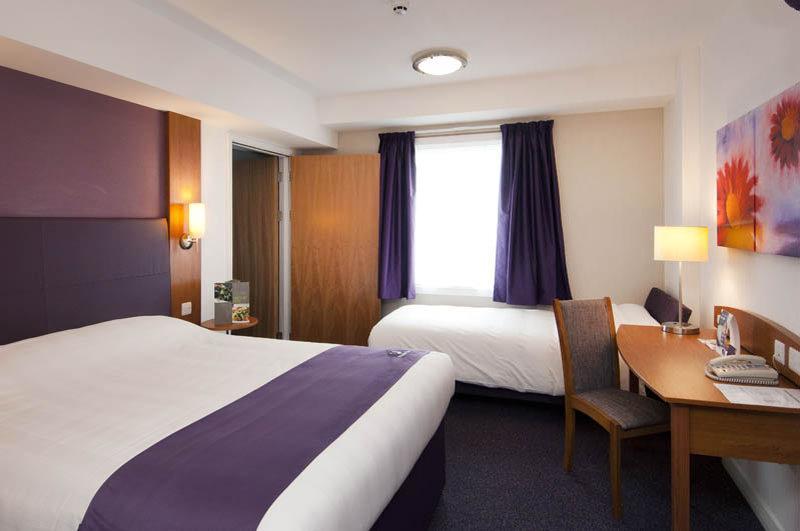 Premier Inn Dover Central - Eastern Ferry Terminal Exteriér fotografie